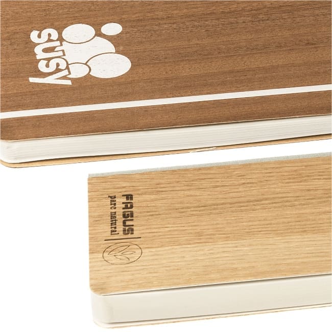 Taccuini personalizzati in legno da riciclo: sostenibilità e stile con WoodbyWood