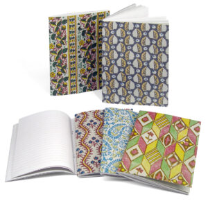 Remondini ruled notebook in straw paper and recycled paper, 5 assorted designs.
