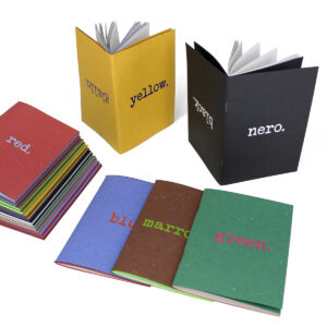 Kroma plain notebook in recycled and straw paper, size 12x17 cm, 5 assorted colors.