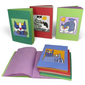 Gatti di Nic notebook in straw paper with colored pages, 12x17 cm, assorted colors.